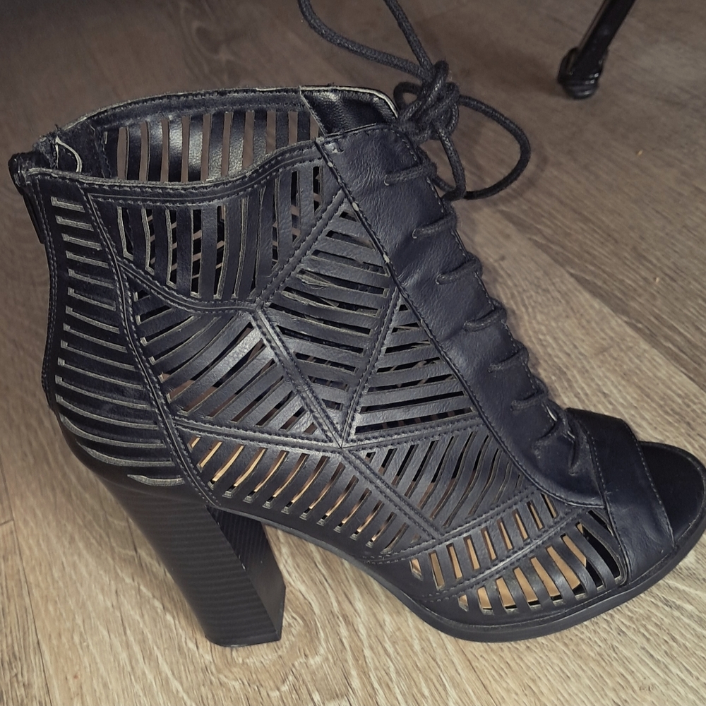 Mix No. 6 Size 8 Womens Black Strappy Heeled Boots - Picture 6 of 12